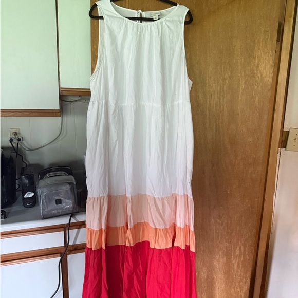 Ava & Viv Dresses & Skirts - Ava & Viv White, Orange, and Red Maxi Dress